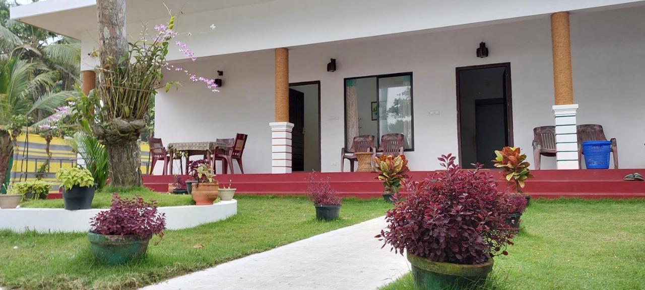 Marari Phoenix Beach Homestay Mararikulam Ngoại thất bức ảnh