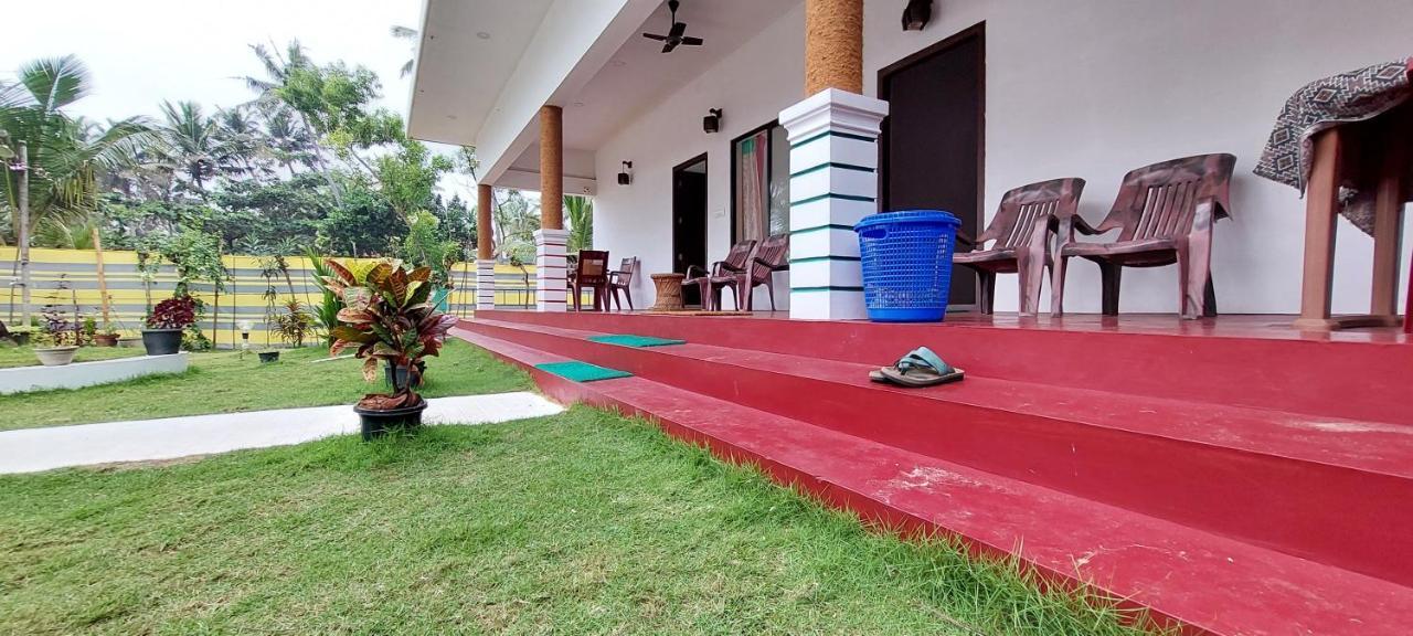 Marari Phoenix Beach Homestay Mararikulam Ngoại thất bức ảnh