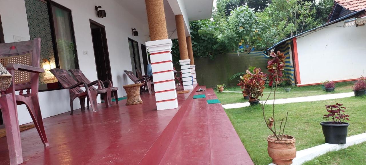 Marari Phoenix Beach Homestay Mararikulam Ngoại thất bức ảnh