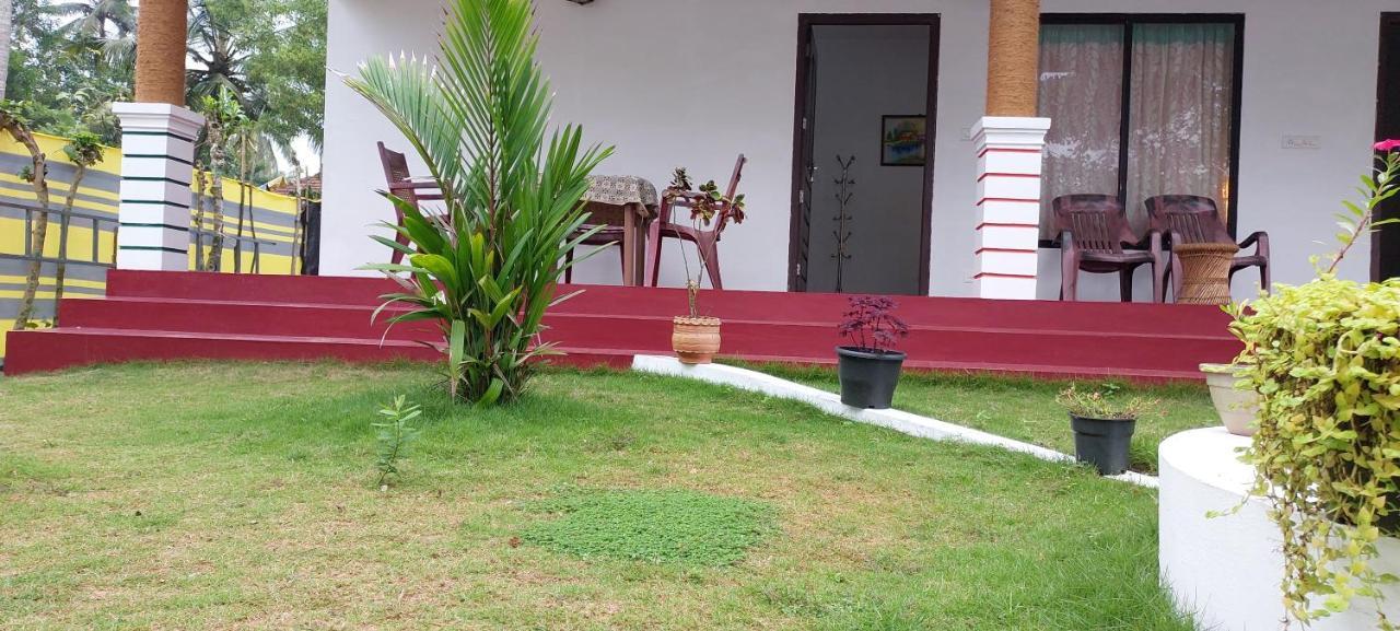 Marari Phoenix Beach Homestay Mararikulam Ngoại thất bức ảnh