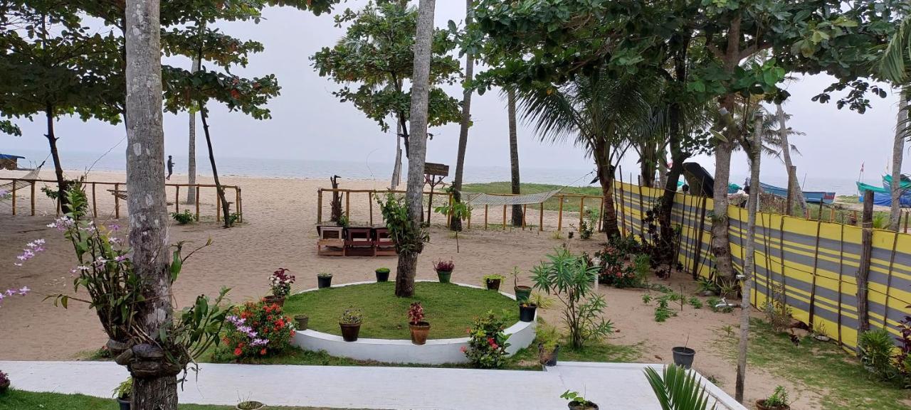 Marari Phoenix Beach Homestay Mararikulam Ngoại thất bức ảnh