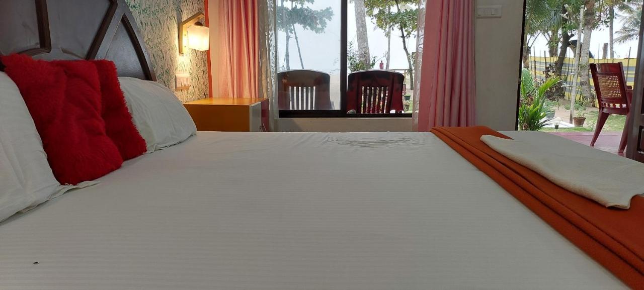 Marari Phoenix Beach Homestay Mararikulam Ngoại thất bức ảnh