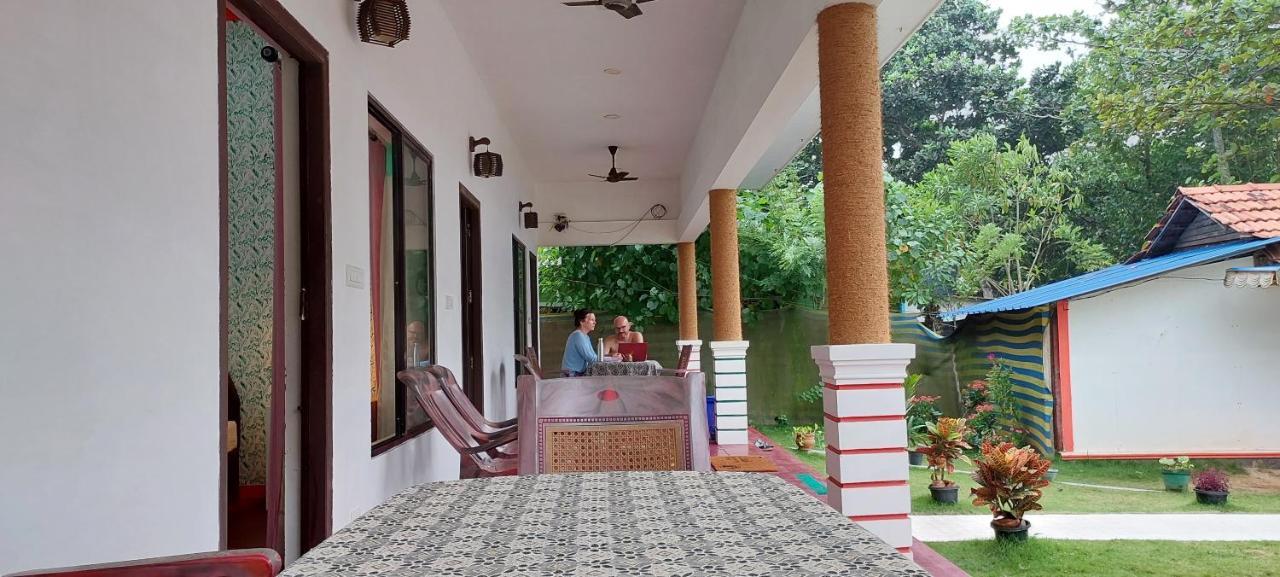 Marari Phoenix Beach Homestay Mararikulam Ngoại thất bức ảnh