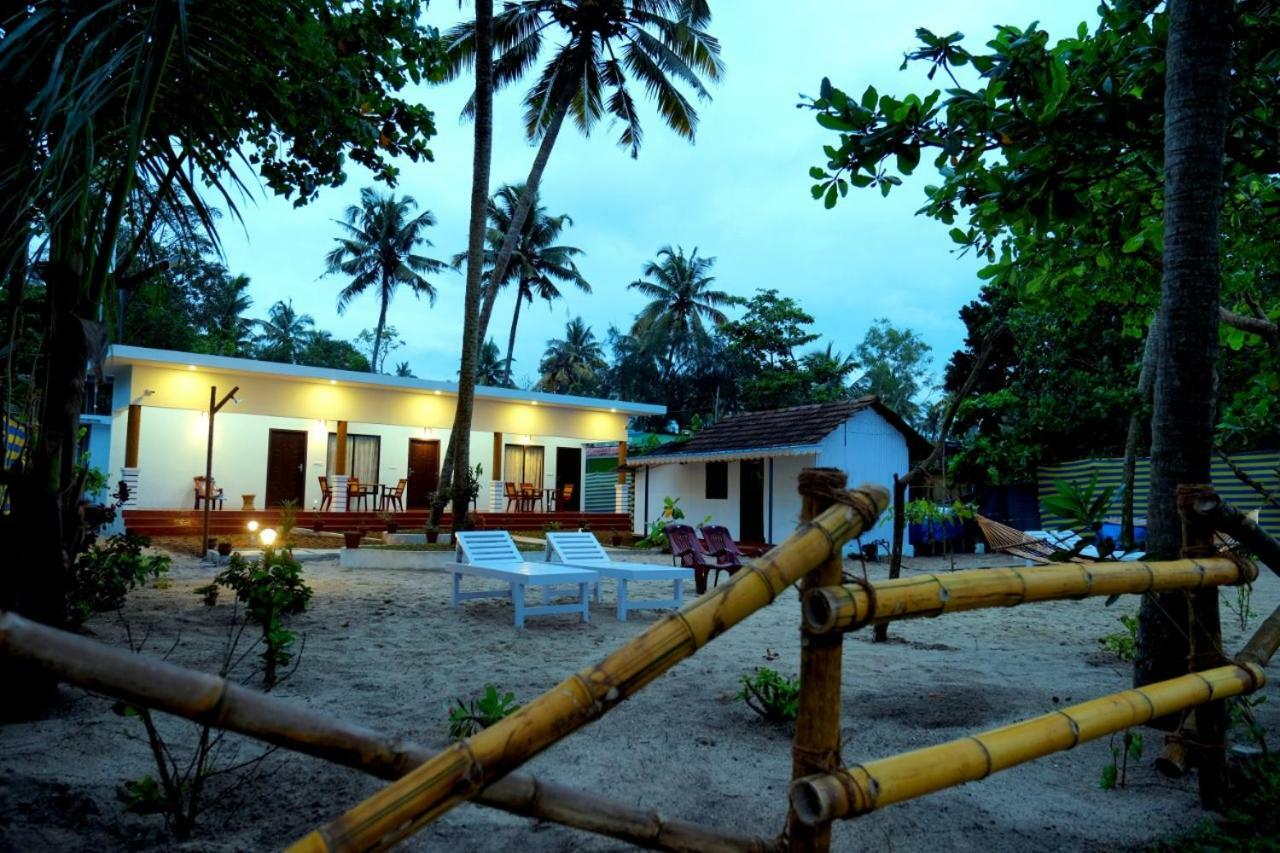 Marari Phoenix Beach Homestay Mararikulam Ngoại thất bức ảnh